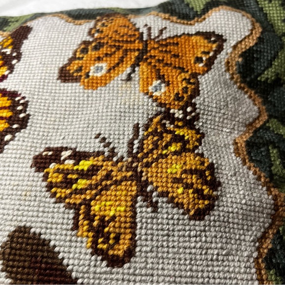 Accent Pillows in Blue with Geometric Pattern - Picture 5 of 7